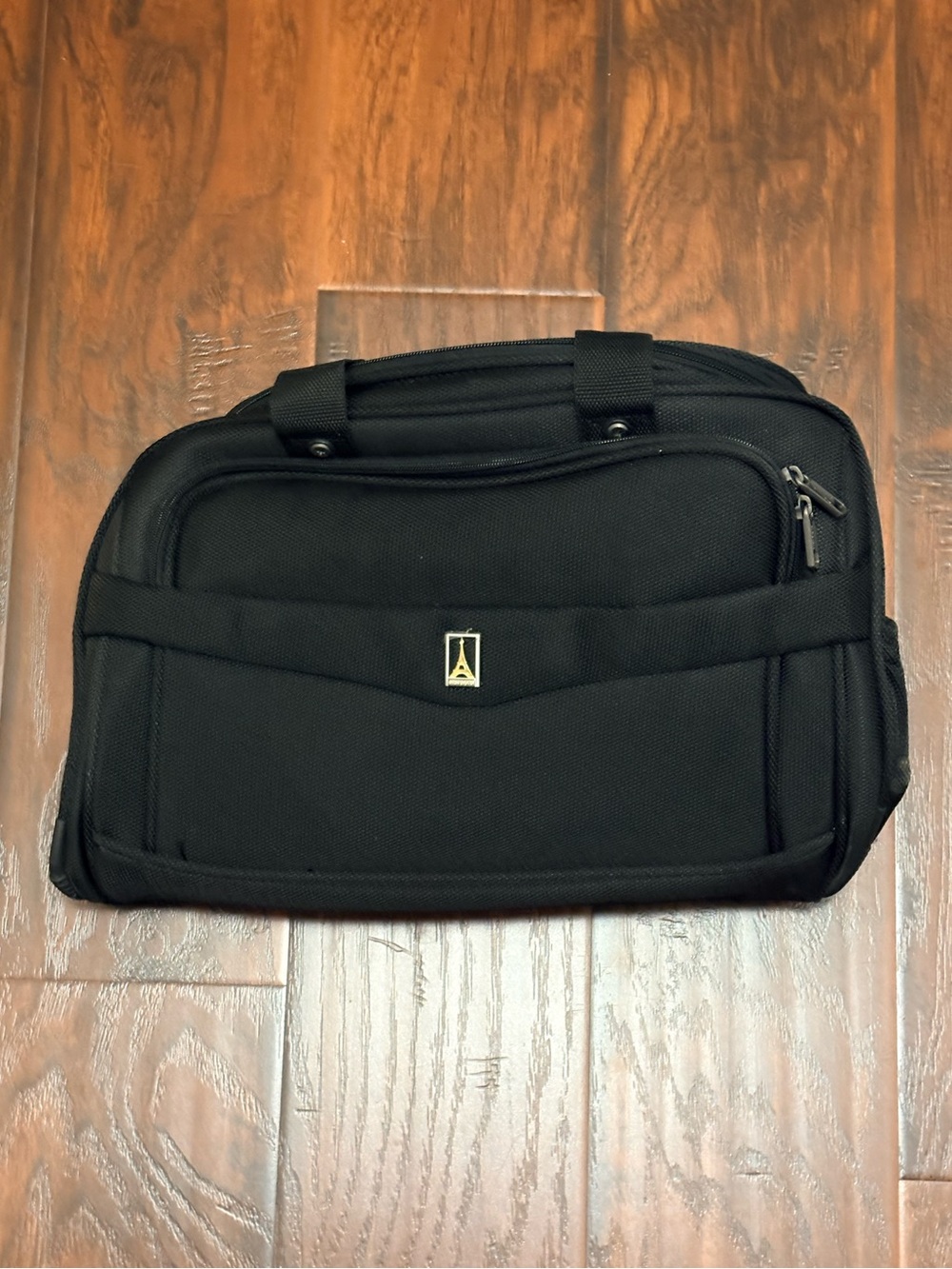 Travelpro FlightPro Black Carry On Travel Bag Luggage Weekender Unused
